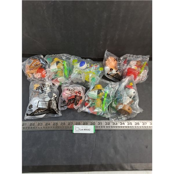 (9) Sealed "Peanuts" McDonald's Happy Meal Toys