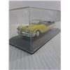 Image 3 : (2) Die-Cast Replica Vintage Automobiles 1:36 Scale in Display Boxes