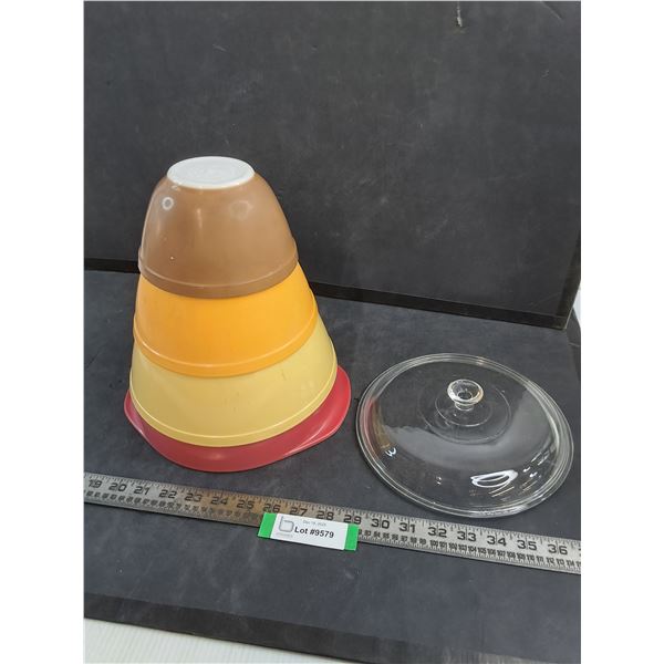 (4) Pyrex Mixing Bowls (9,9,7.5,6" Diameters), 9" Lid