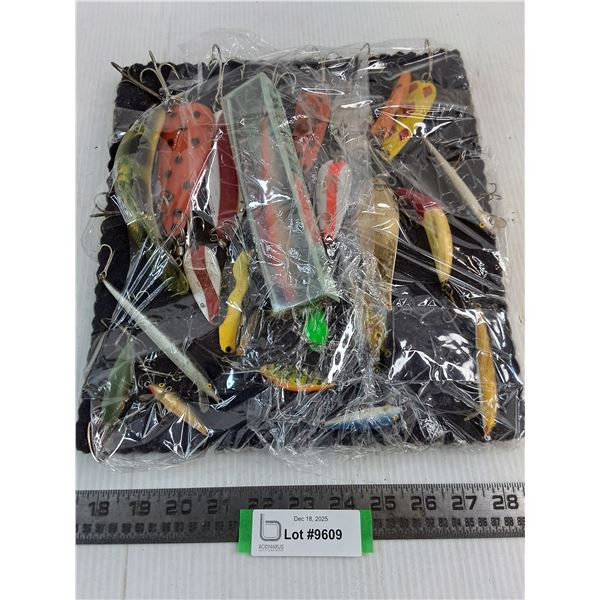 (25) Assorted Fishing Lures