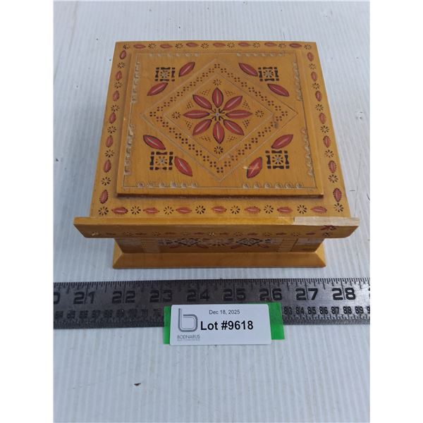 Wooden Jewelry Box - 6x6x3"