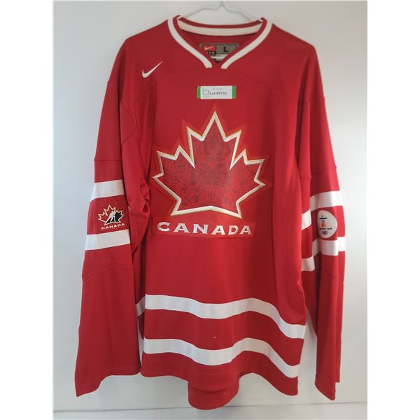 # Nike Large Team Canada Hockey Jersey from Vancouver 2010 Winter Olympics