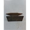 Image 2 : Miniature Cast Iron Anvil - 6.5" Length