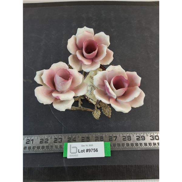 Capodimonte Italian Porcelain Table Ornament