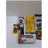 Image 2 : Tool Lot: Paint Gun Cleaning Kit, Wire Brush, Zip-Ties, Rivet Kit, Wire Cutters, Misc