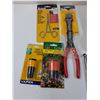 Image 2 : Tool Lot: Wire Cutters, Steel Wool, Couplers, Ring & Pins Set, Tweezers, Misc