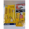 Image 3 : Tool Lot: Wobble Socket Adapters, Couplers, Tweezers, Paint Gun Cleaning Kit, Misc