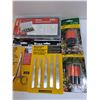 Image 4 : Tool Lot: Wobble Socket Adapters, Couplers, Tweezers, Paint Gun Cleaning Kit, Misc