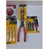 Image 4 : Tool Lot: Rivets, Mire Brush, Wire Cutters, Misc