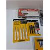 Image 4 : Tool Lot: Torx Socket Set, Tire Air Pressure Gauge, Tweezers, Misc