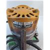 Image 2 : Black & Decker 7617-04 Router Kit - Powers On, As is