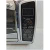 Image 2 : Oster 6-Slice Toaster Oven - Powers On, As is - PICK UP ONLY