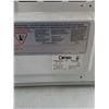 Image 5 : GE Microwave - Powers On, As is - PICK UP ONLY