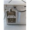 Image 6 : GE Microwave - Powers On, As is - PICK UP ONLY