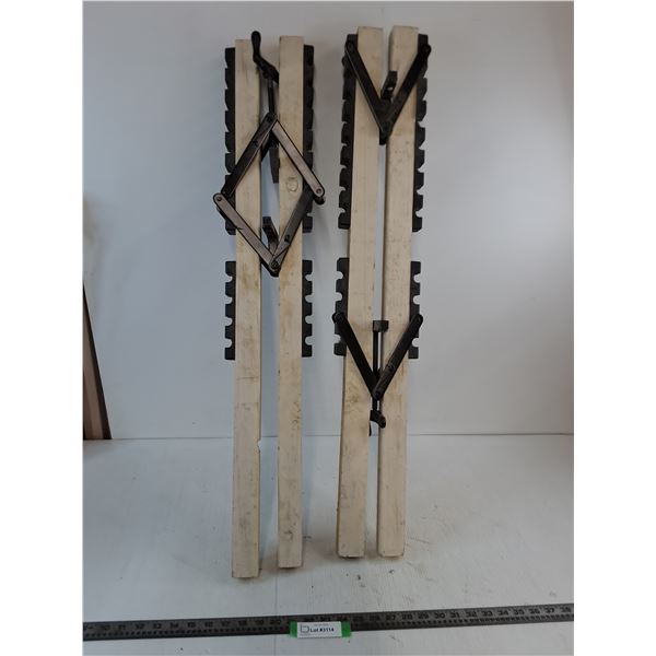 Pair of 4-Way Pressure Clamps - 36" Length - Pickup Only