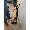 Image 6 : * Bissel Powerclean Turbobrush Pet, Powers On - PICK UP ONLY