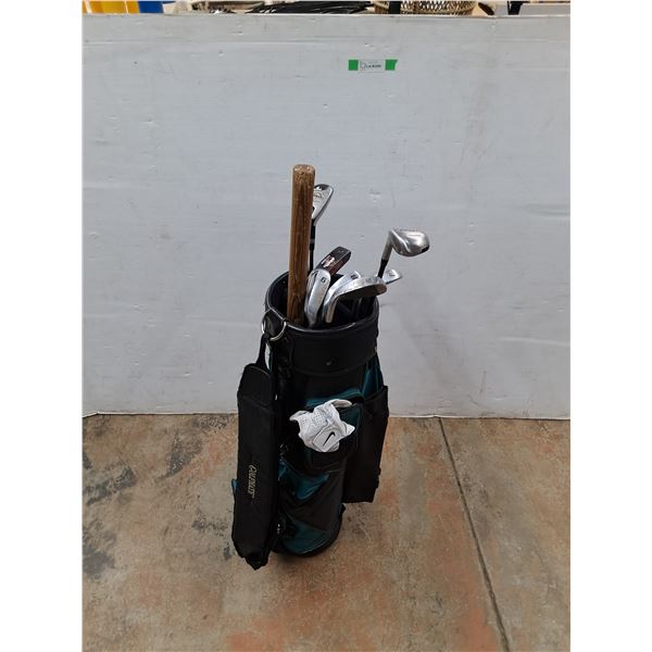 *Golfmate Golfbag w/ Clubs, Cannot Ship