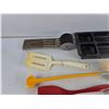 Image 2 : Potato Masher, Plastic Spatulas, Bread Knife, Vintage Ice Cream Scoop, Gyroscope Top, Misc