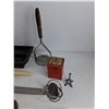 Image 6 : Potato Masher, Plastic Spatulas, Bread Knife, Vintage Ice Cream Scoop, Gyroscope Top, Misc