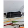 Image 8 : Potato Masher, Plastic Spatulas, Bread Knife, Vintage Ice Cream Scoop, Gyroscope Top, Misc