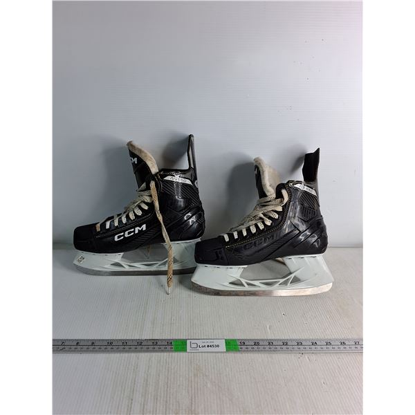 CCM  Size 8 Skates