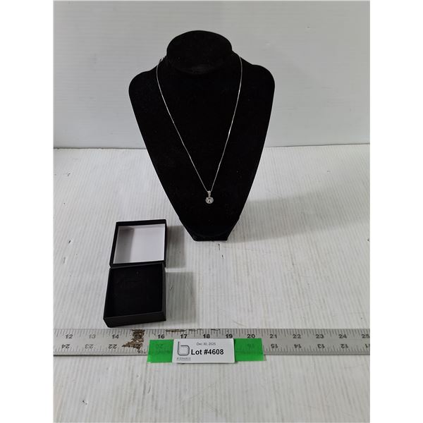 ^ Womens Sterling Silver Necklace, Marked 925 w/ Box, Cannot Guarantee Authenticity