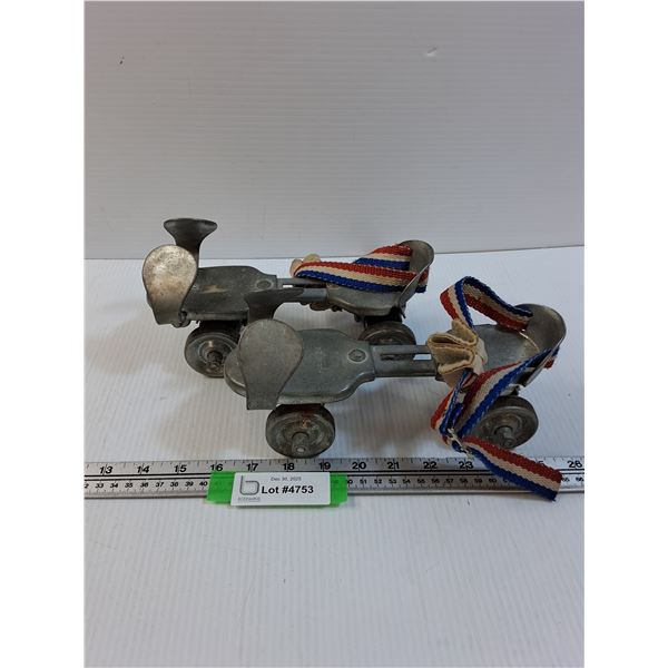 Vintage Roller Skates - Model 24 - Adjustable