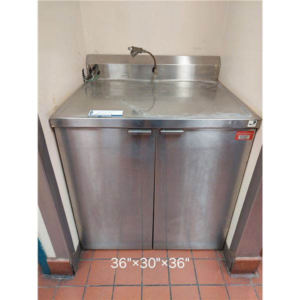 UNITÉ DE RANGEMENT EN INOX 36"X30"X36"