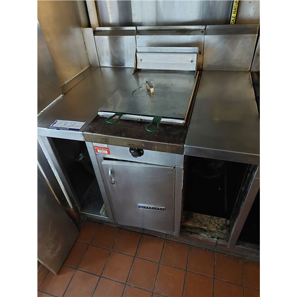 FRITEUSE 17" AU GAZ GARLAND W/ 2 UNITÉS EXTENSION 17"