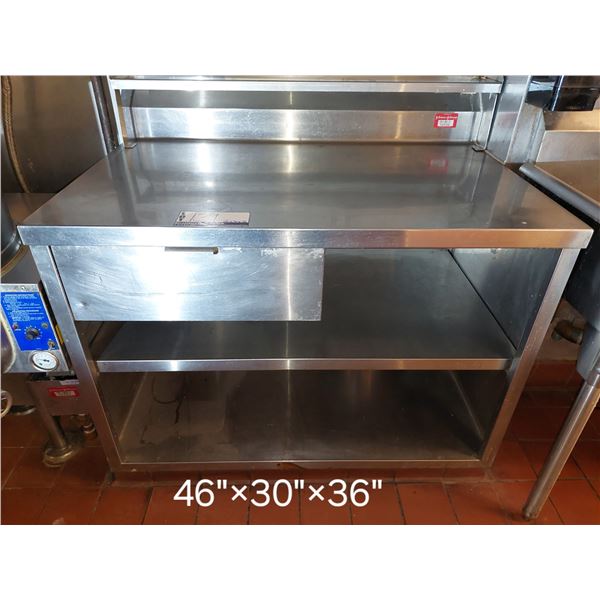 TABLE DE PRÉPARATION EN INOX 46"X30"X36"