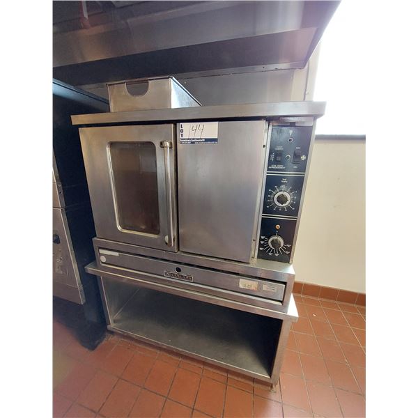 FOUR GARLAND AU GAZ W/TABLE 40',X29',X32"