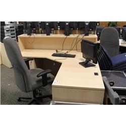 Maple Double Pedestal Corner Desk With Hutch