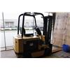Image 1 : CAT 3000LB ELECTRIC FORKLIFT WITH CHARGER