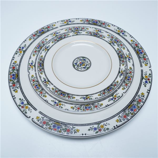 3pc Royal Doulton Fine China Plates, Tavistock T.C.1112