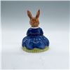 Image 2 : Royal Doulton Bunnykins Figurine, Daisie Springtime DB7