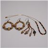 Image 1 : 4pc Group of Beaded Costume Jewelry