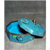 Image 4 : Cloisonné Enamel Turquoise-Ground Octagonal Box with Floral Motifs