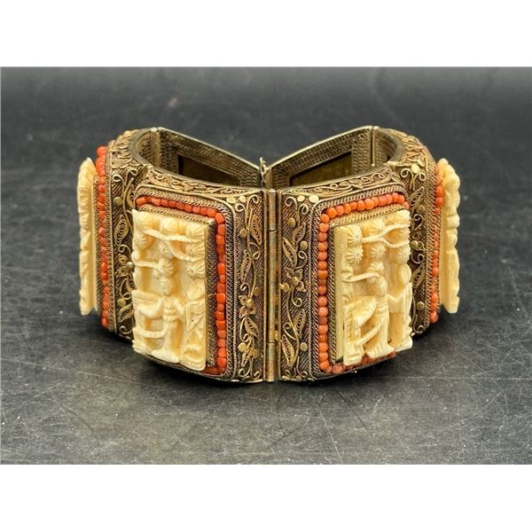 Silver-Gilt Filigree Bracelet with Carved Lady under Pine Motif