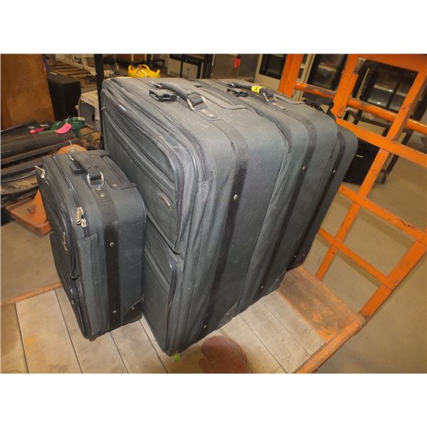 4 Suit Cases