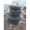 Image 1 : 5 assorted Tires