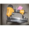 Image 1 : Bostitch 16 Gauge Air Nailer