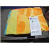 Image 1 : 1 Large Beach Towel