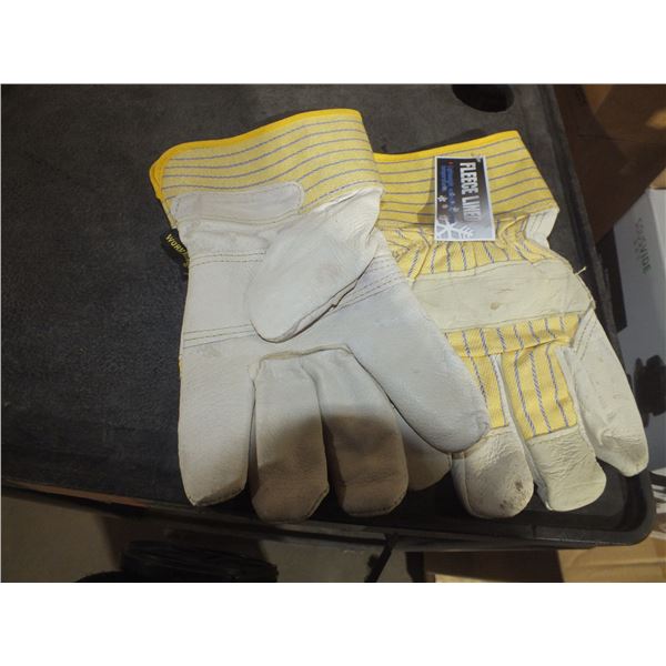 12 Pairs Of Fleece Lined Winter Work Gloves