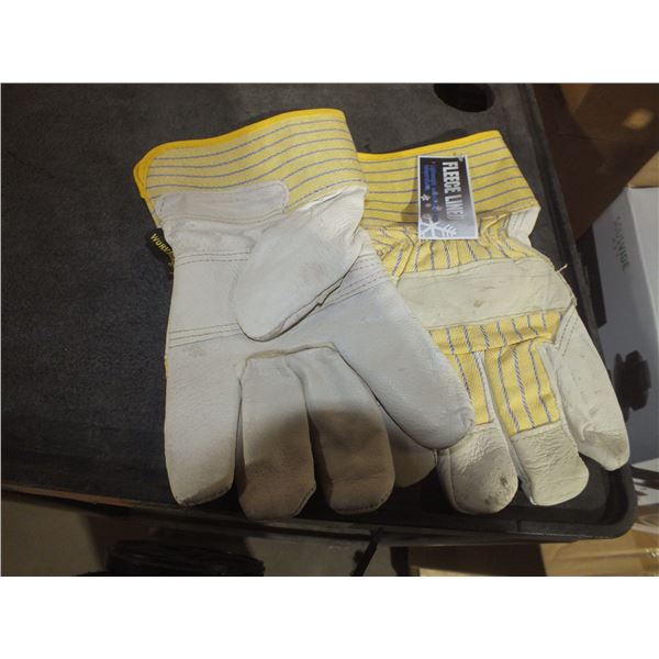12 Pairs Of Fleece Lined Winter Work Gloves
