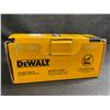 Image 2 : 1 Box of DeWalt Heavy-Duty 20-Degree Angled Finishing Nails (2500 Count) - New