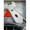 Image 3 : Meltox 100W Crafting/Hobby Glue Gun with Included Glue Sticks - New