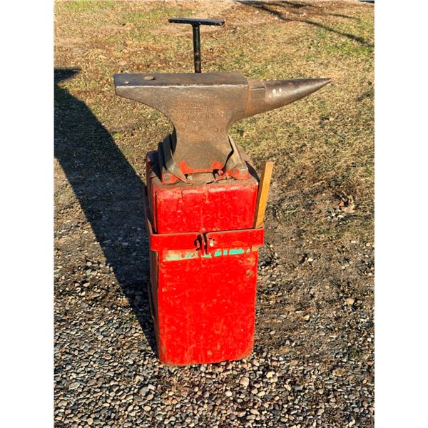 PETER WRIGHT 102 POUND ANVIL ON STAND WITH ALUMINUM CAN CRUSHER