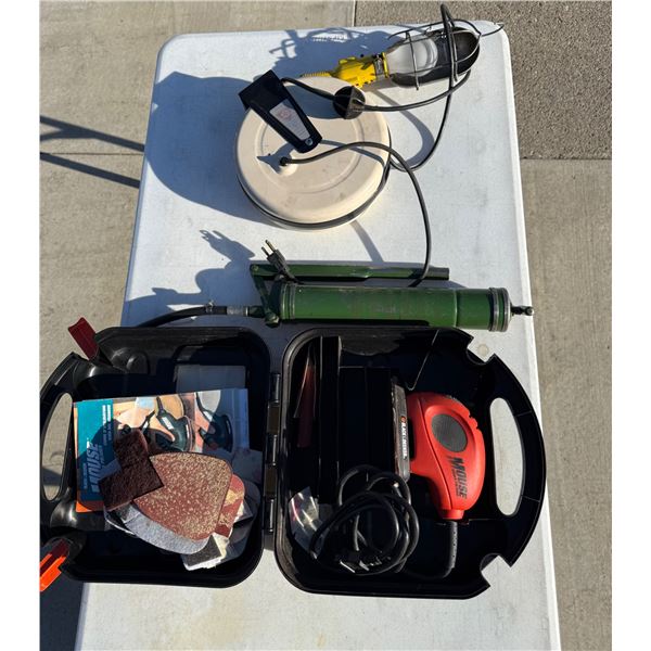 POWER PORT RETRACTABLE ELECTRICAL CORD AND ELECTRIC HAND SANDER