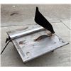 Image 2 : FLOR-CRAFT BENCH TOP 7-IN WET TILE SAW - WORKS!