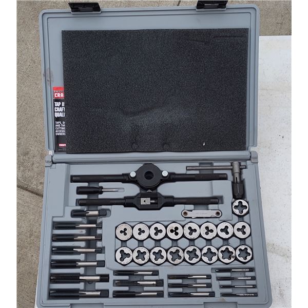 CRAFTSMAN 39 PIECE TAP AND DIE SET - METRIC